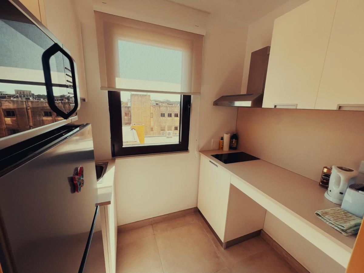 Campus Hub Hostel Msida Εξωτερικό φωτογραφία